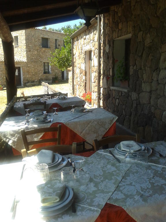 Agriturismo Il Muto Di Gallura Aggius Exteriör bild